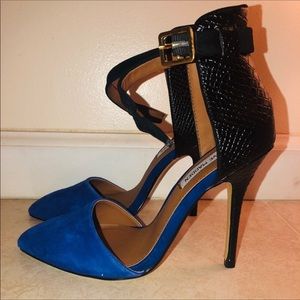 Steven Madden cobolt blue strappy heels
